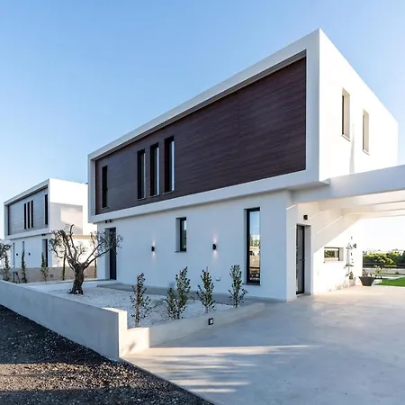 Tsiolakki Homes Luxury Villa