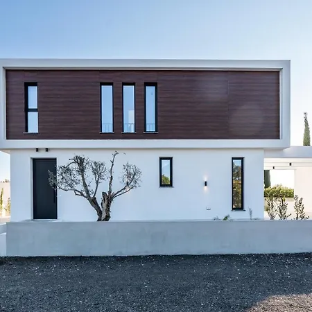 Tsiolakki Homes Luxury Vila Protaras
