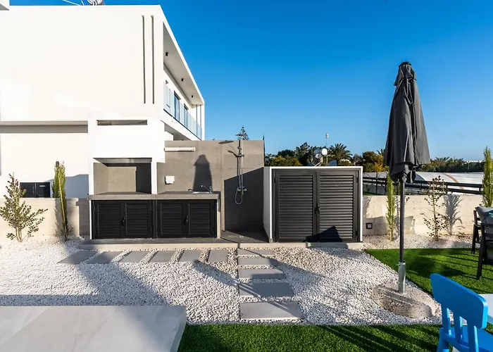 Willa Tsiolakki Homes Luxury Protaras