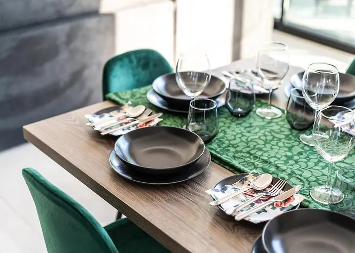 Willa Tsiolakki Homes Luxury