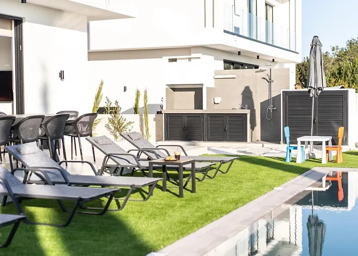 Tsiolakki Homes Luxury Willa Protaras