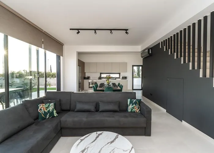 Tsiolakki Homes Luxury *