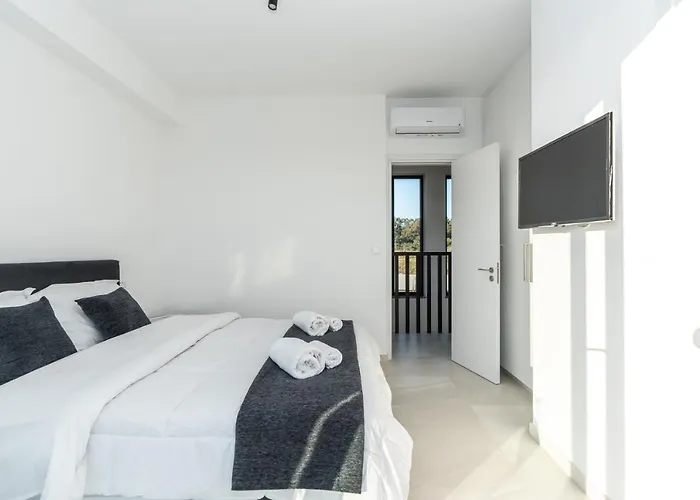 Tsiolakki Homes Luxury Willa